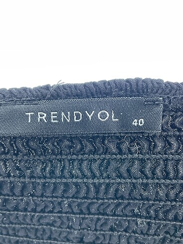 40 Beden siyah Renk Trendyol & Milla Bluz %70 İndirimli.