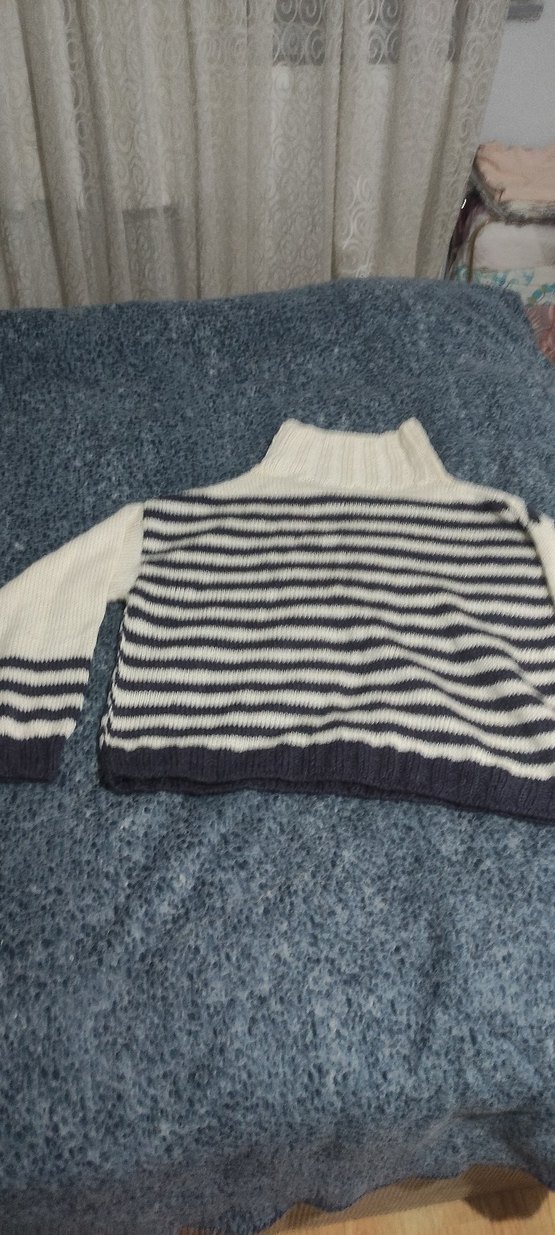 Kadın Çizgili Boğazlı Triko Kazak - Görsel 3