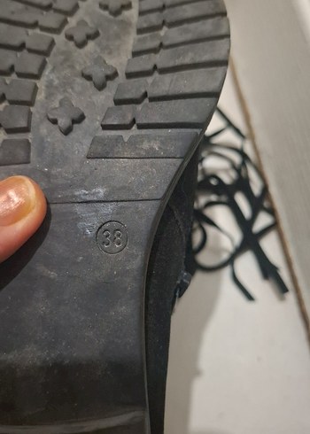 Siyah Süet Püsküllü Dizüstü Gotik Çizme - Görsel 3