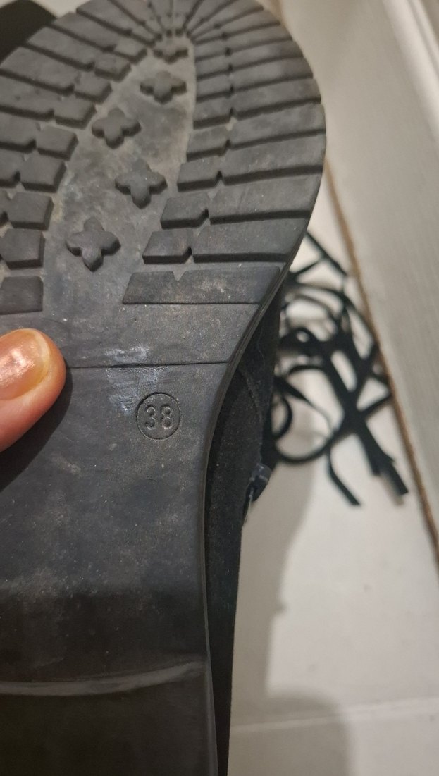 Siyah Süet Püsküllü Dizüstü Gotik Çizme - Görsel 3