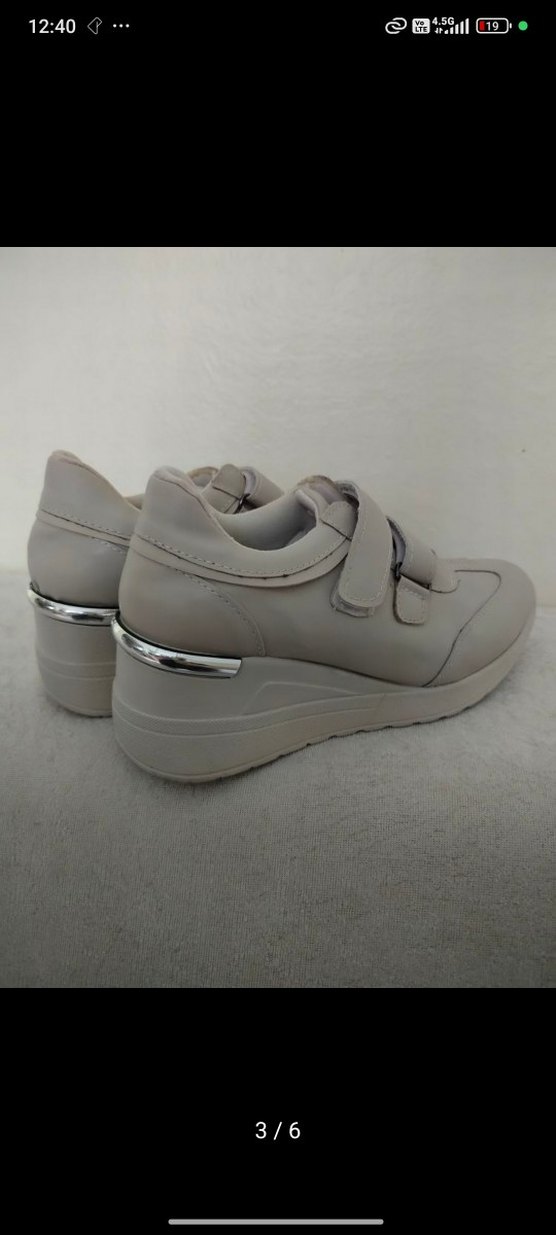 Tokalı Beyaz Kadın Dolgu Topuk Spor Ayakkabı - Görsel 3