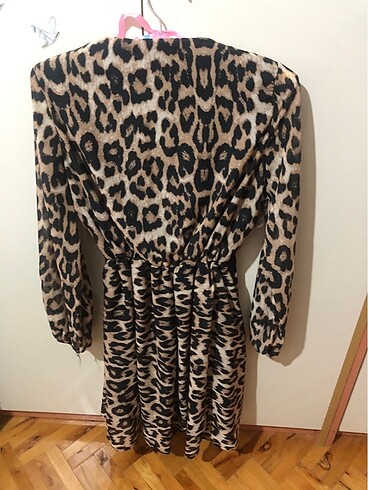 Leopar desen şifon elbise
