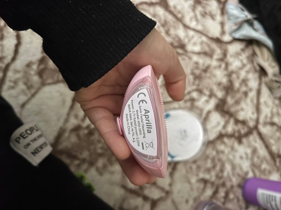 Pembe Silikon Yüz Temizleme Cihazı - Görsel 5