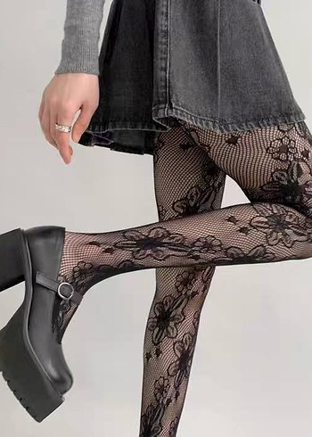 ÇİÇEK DESENLİ KÜLOTLU ÇORAP - Görsel 3