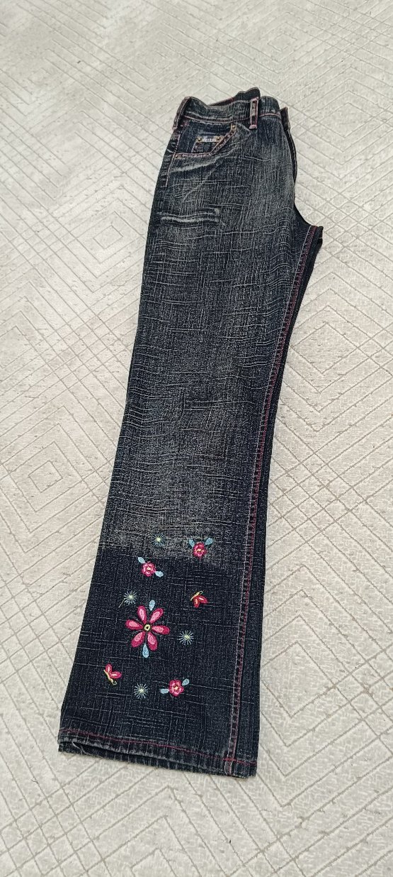 Çiçek İşlemeli Koyu Gri Denim Pantolon — görsel 5/7