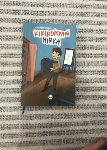 Kıkırdayan Hırka - Hikaye Kitabı