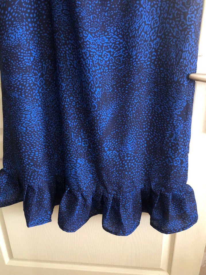 Parlak Mavi Yılan Desenli elbise - Görsel 2