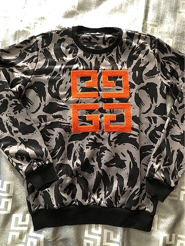 GIVENCHY PARİS M BEDEN UNISEX SWEAT