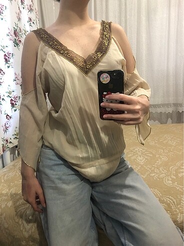 Bershka vintage bluz üst y2k bluz düşük bel pantolonla süper olur bershk