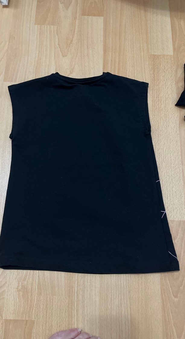 Kız Çocuk Siyah Baskılı Tişört - Görsel 3