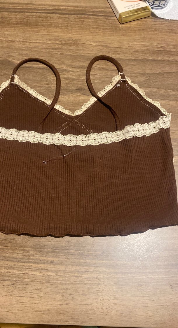 Dantel Detaylı Kahverengi V Yaka Crop Top - Görsel 2