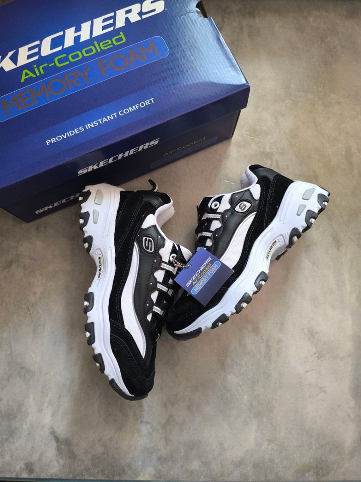 Skechers Siyah-Beyaz Spor Ayakkabı - Görsel 2