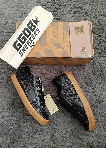 38 Beden Golden goose delux 