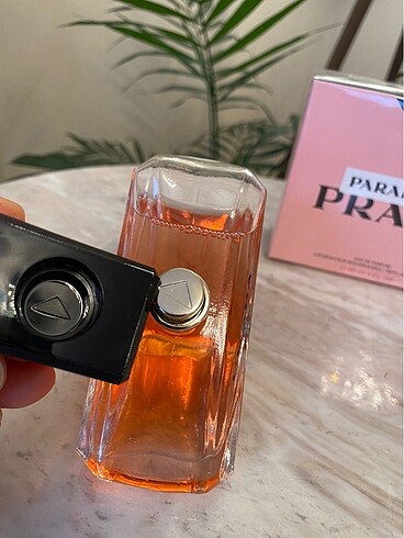 Beden Renk Prada Paradoxe Edp