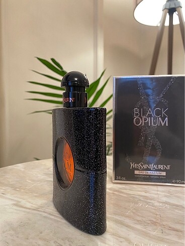Yves Saint Laurent BLACK OPIUM