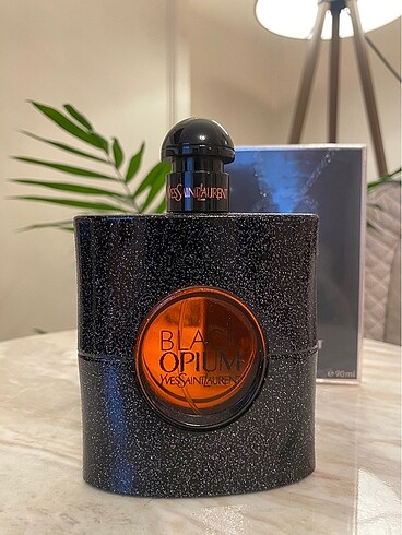 BLACK OPIUM