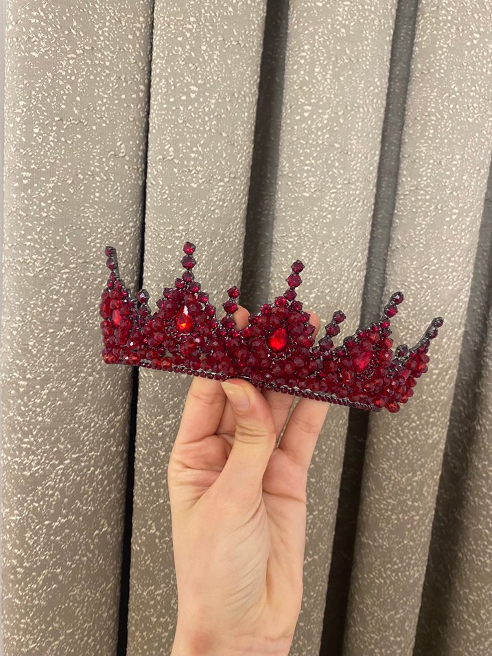 Bordo Payetli Örgü Taç - Görsel 2