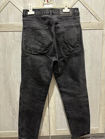 Pull and Bear Yırtık pantolon