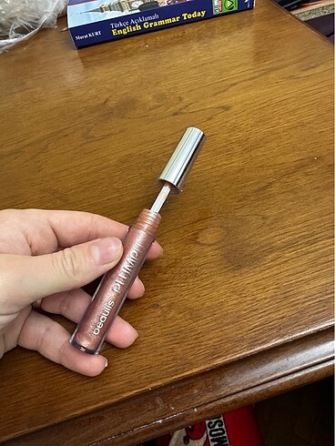 Beaulis Parlatıcı Gloss Işıltılı