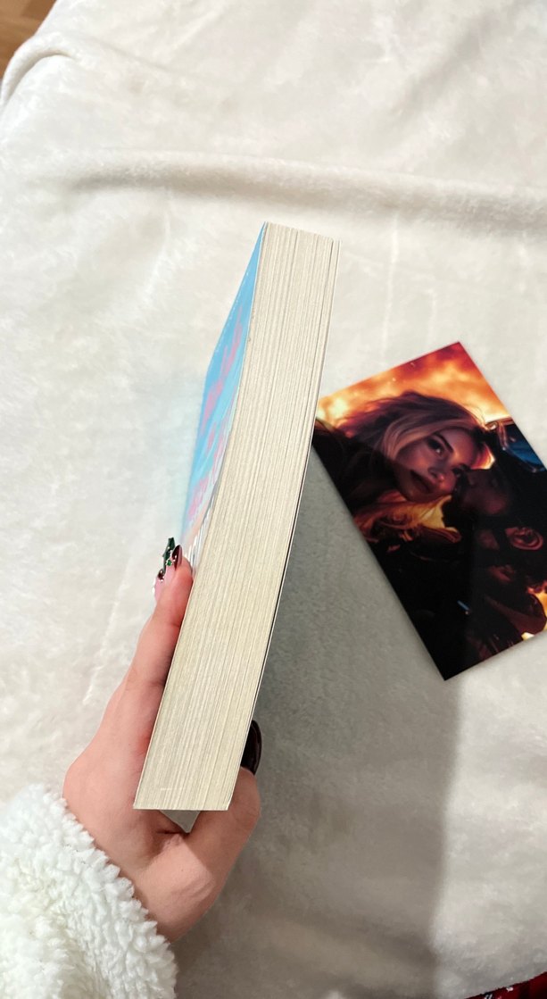 Merhaba ve Hoşça Kal Arasında - Emma Scott - Görsel 2