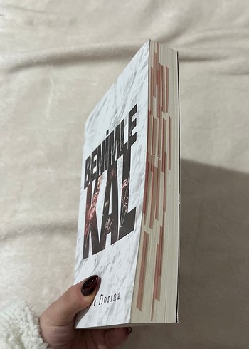 Benimle Kal - Nicole Fiorina - Görsel 2