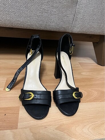Nine West topuklu ayakkabı
