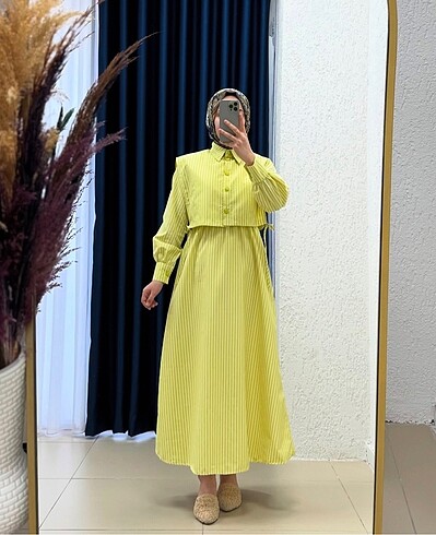 Crop detaylı elbise