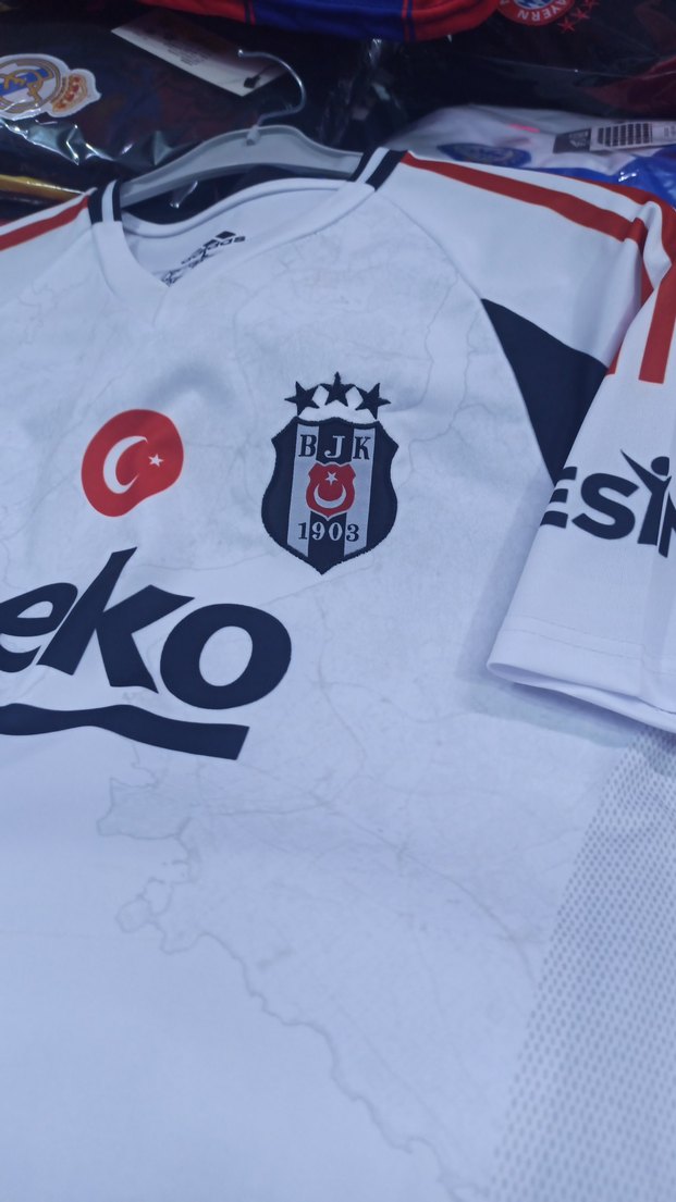 Beyaz Beşiktaş Baskılı Erkek Tişört - Görsel 5