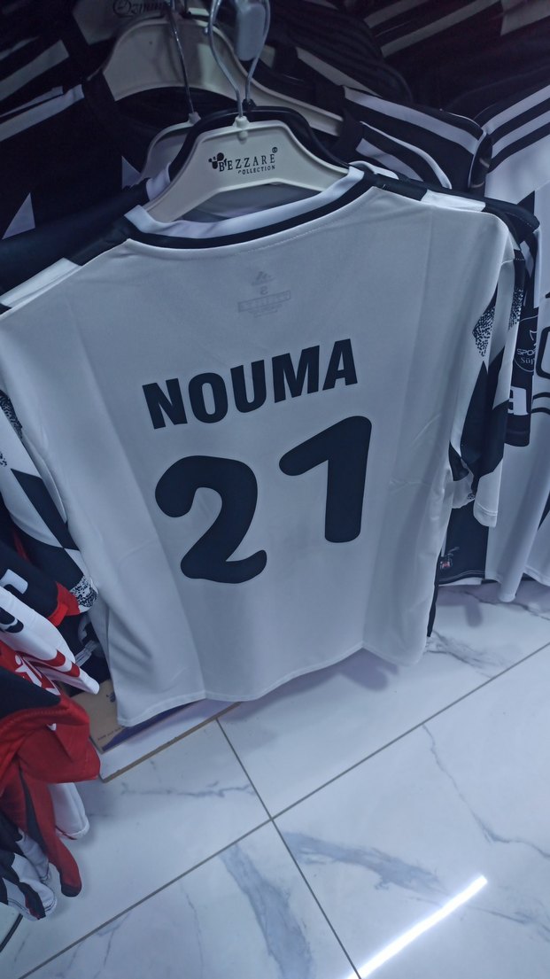 Beyaz Baskılı Erkek Kısa Kollu Jersey - Görsel 3