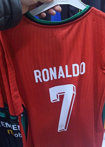 Erkek Kırmızı Dar Kesim Düğmeli Spor Tişört - Görsel 5