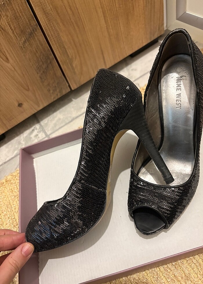 Pullu topuklu ayakkabı - Görsel 3