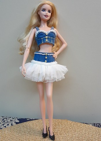 Barbie kot etek ve büstiyer