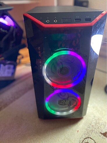 Cooler Master bilgisayar kasası