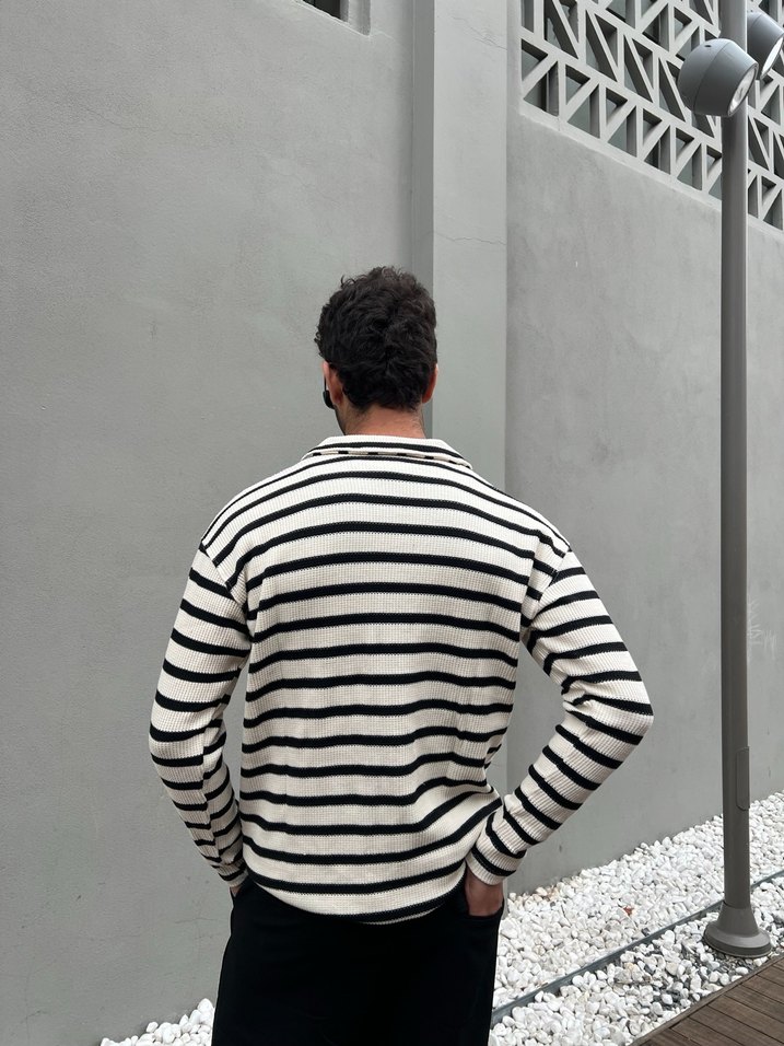 Siyah Şeritli Polo Yaka Triko Yüksek Kalite - Görsel 4