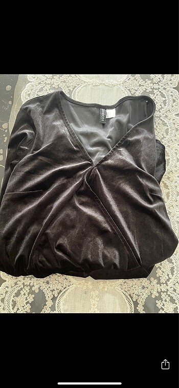xl Beden siyah Renk H&M SİYAH KADİFE KISA ELBİSE