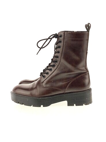 Zara Bot %70 İndirimli.