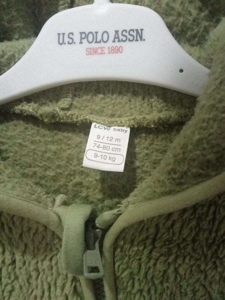 Erkek Çocuk Kapüşonlu Yeşil Peluş Mont - Görsel 3