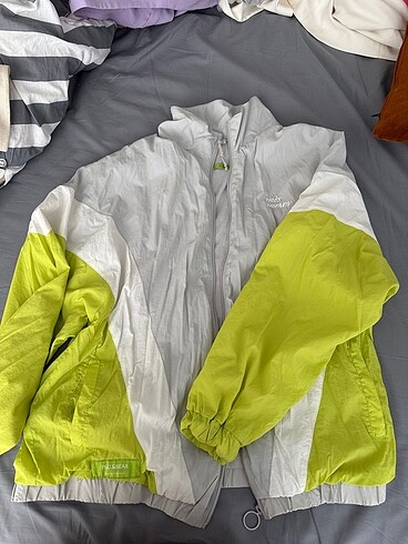 l Beden çeşitli Renk Pull and bear yağmurluk