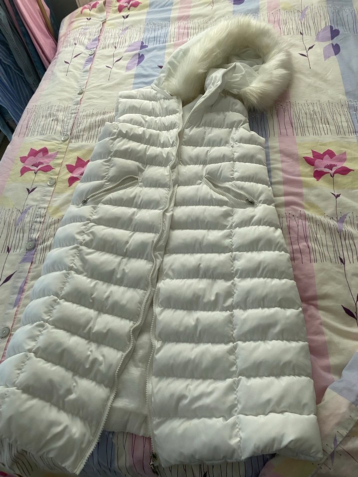 Beyaz Midi Uzunlukta Fermuarlı Kadın Yelek - Görsel 3