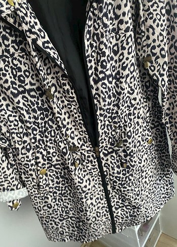 Düğmeli Leopar Desenli Midi Kadın Ceket - Görsel 3