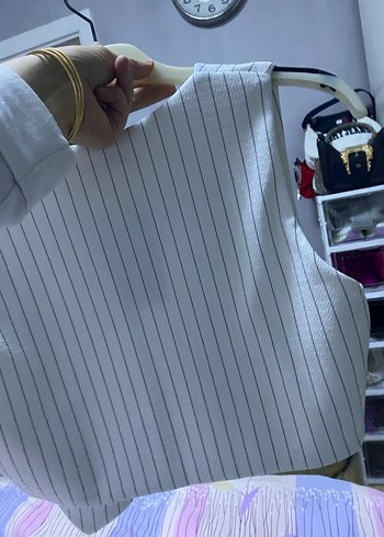 Düğmeli Beyaz İnce Çizgili Kadın Gömlek - Görsel 2