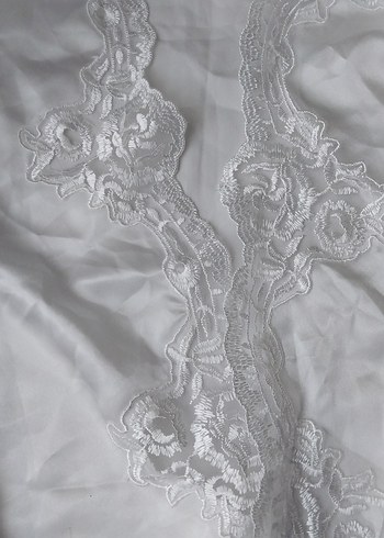 Nakışlı Beyaz Kadın Uzun Kollu Pijama ve Sabahlık Takım 3 Parça - Görsel 5