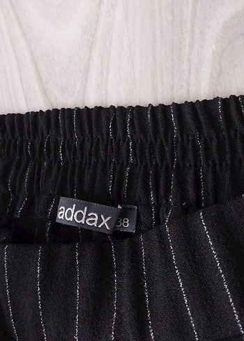 Kadın Siyah Çizgili Pilili Kumaş Pantolon - Görsel 2