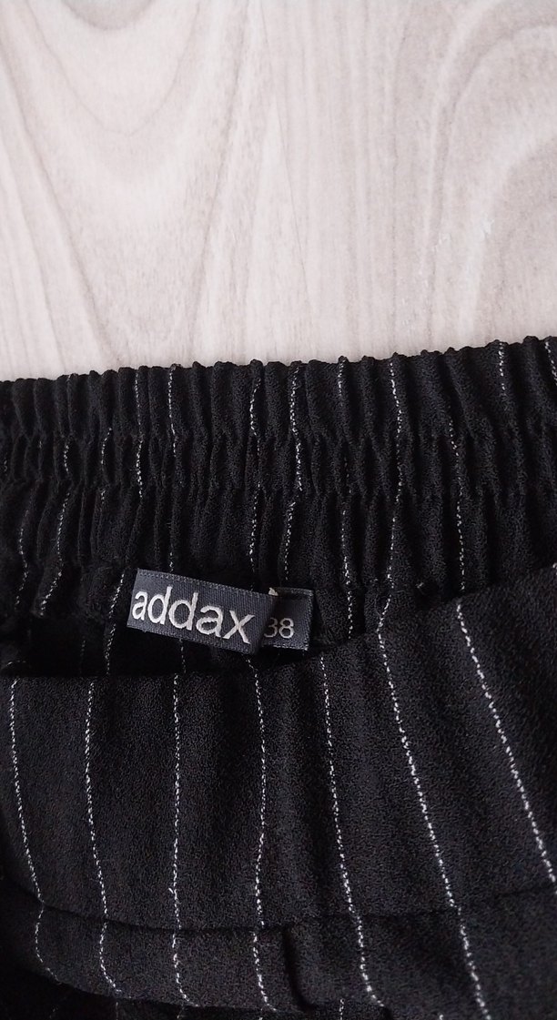 Kadın Siyah Çizgili Pilili Kumaş Pantolon - Görsel 2