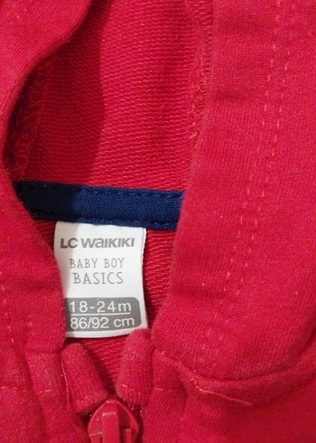 Kırmızı Kapüşonlu Erkek Çocuk Yeleği - Görsel 2