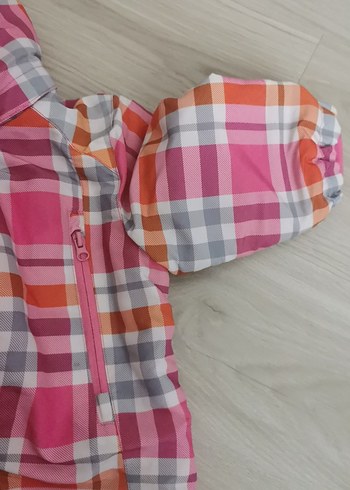 Kapüşonlu Fermuarlı Kız Bebek Kar Tulumu - Görsel 2