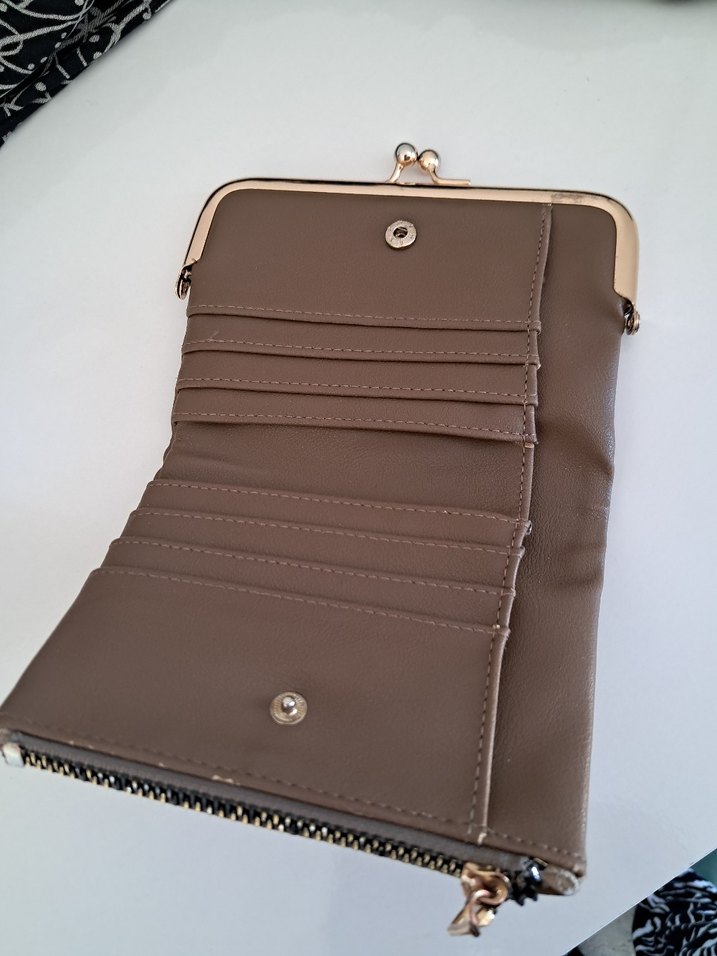 Bej Deri Tokalı Kadın Portföy Cüzdan - Görsel 2