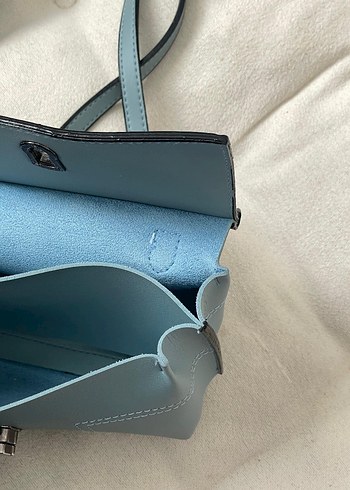 Mavi suni deri kadın çantası - Görsel 3