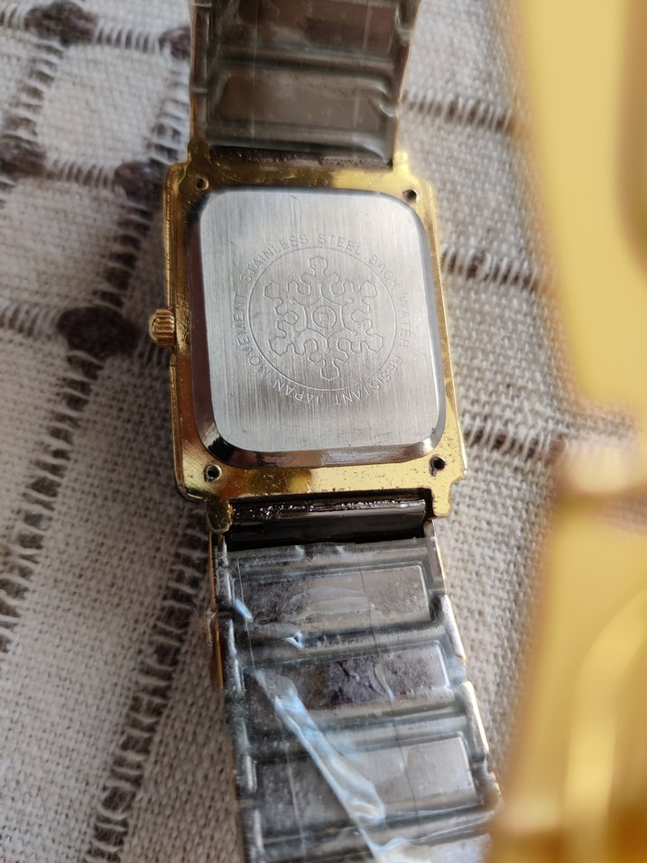 Klasik Modern Altın Kadın Kol Saati - Görsel 2