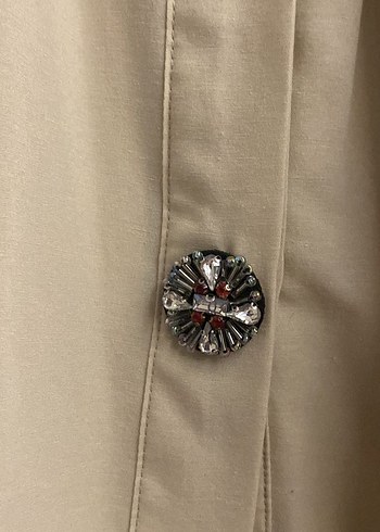 Zara Düğmeli Bej Keten Uzun Kollu Kadın Gömlek